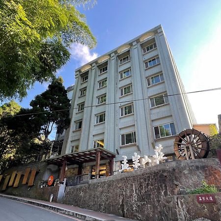 Ginkgo Hotel Lugu Bagian luar foto