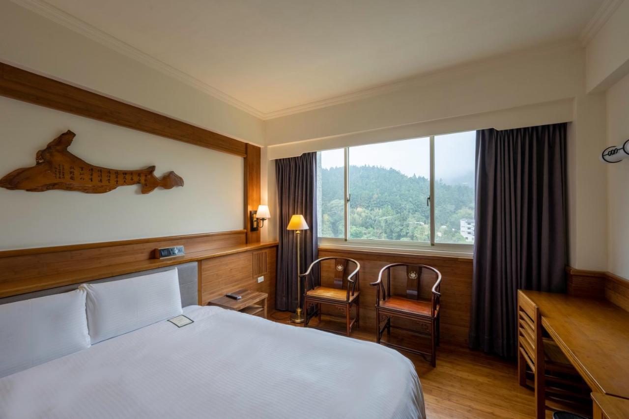 Ginkgo Hotel Lugu Bagian luar foto