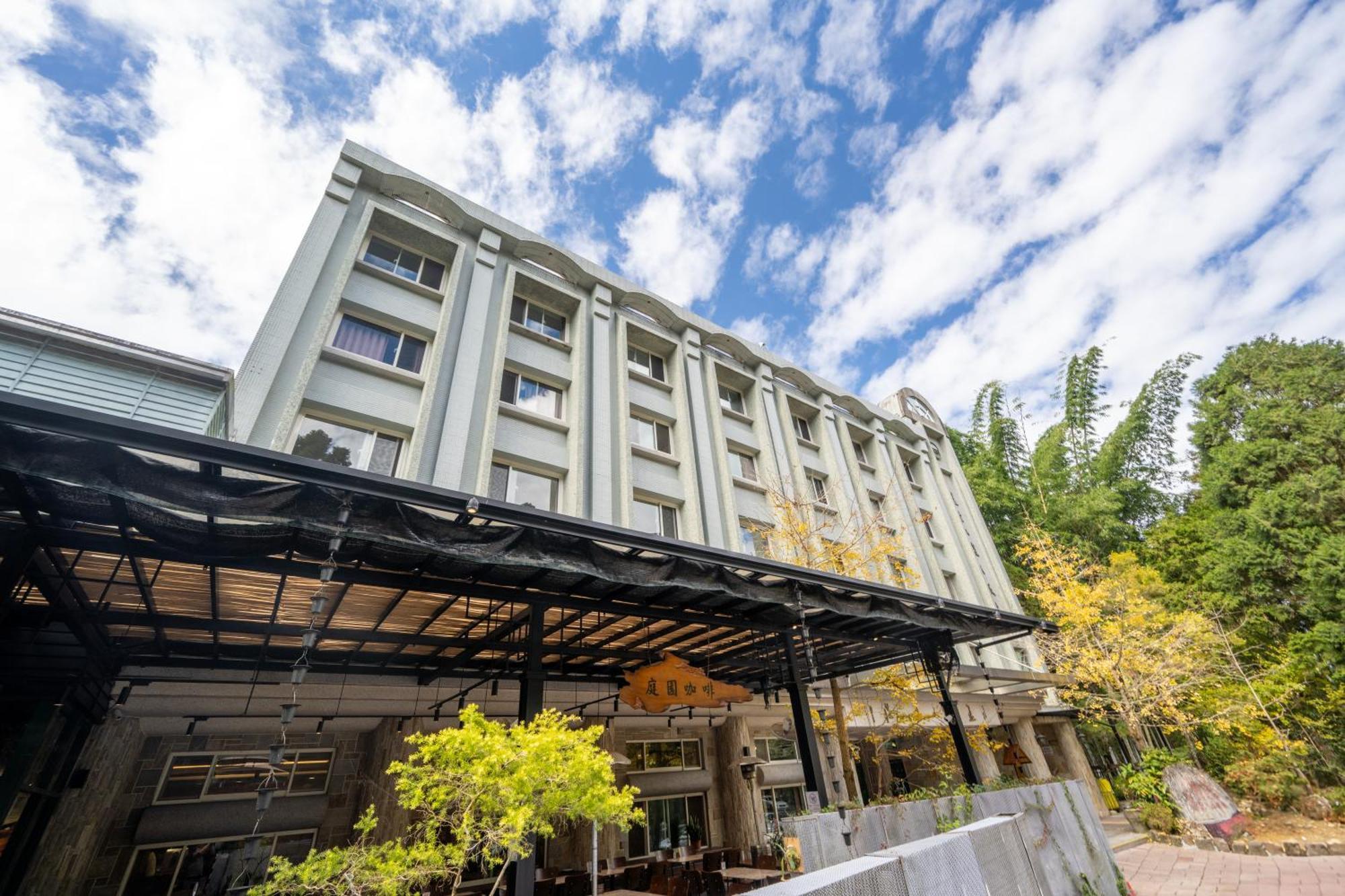 Ginkgo Hotel Lugu Bagian luar foto