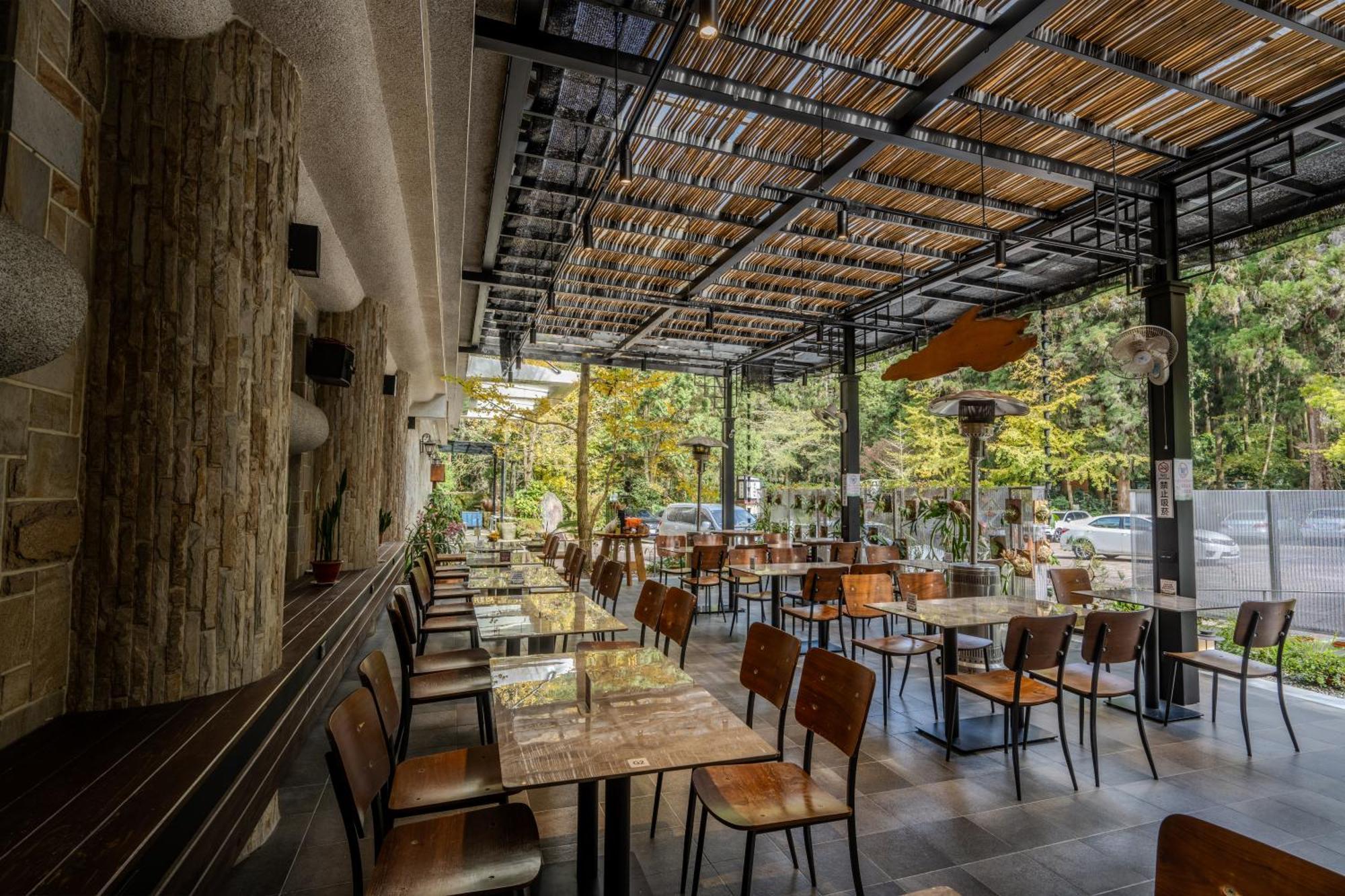 Ginkgo Hotel Lugu Bagian luar foto