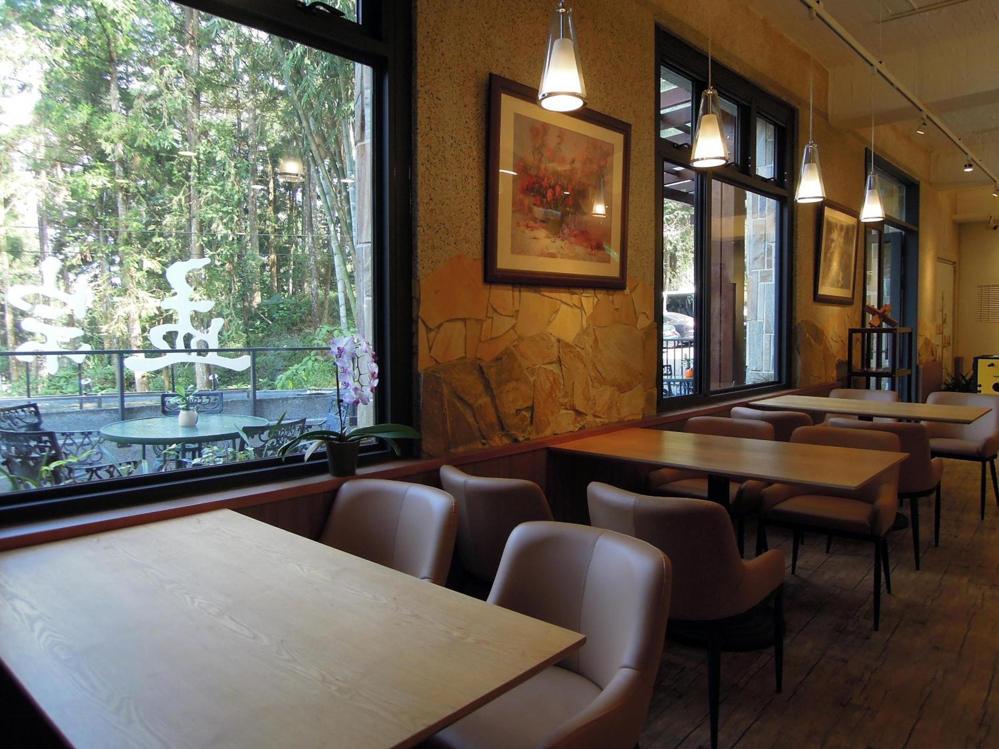 Ginkgo Hotel Lugu Bagian luar foto