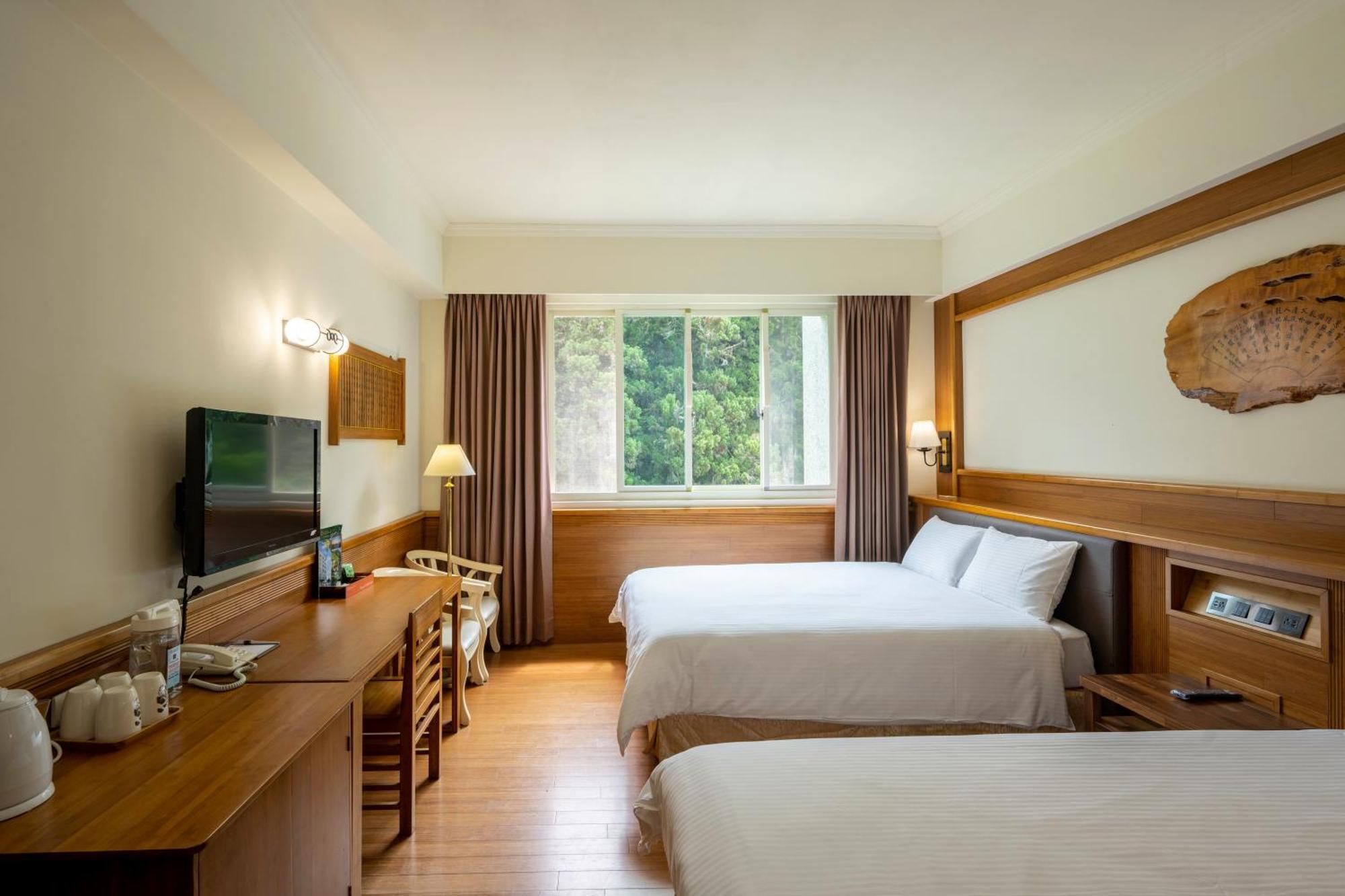 Ginkgo Hotel Lugu Bagian luar foto