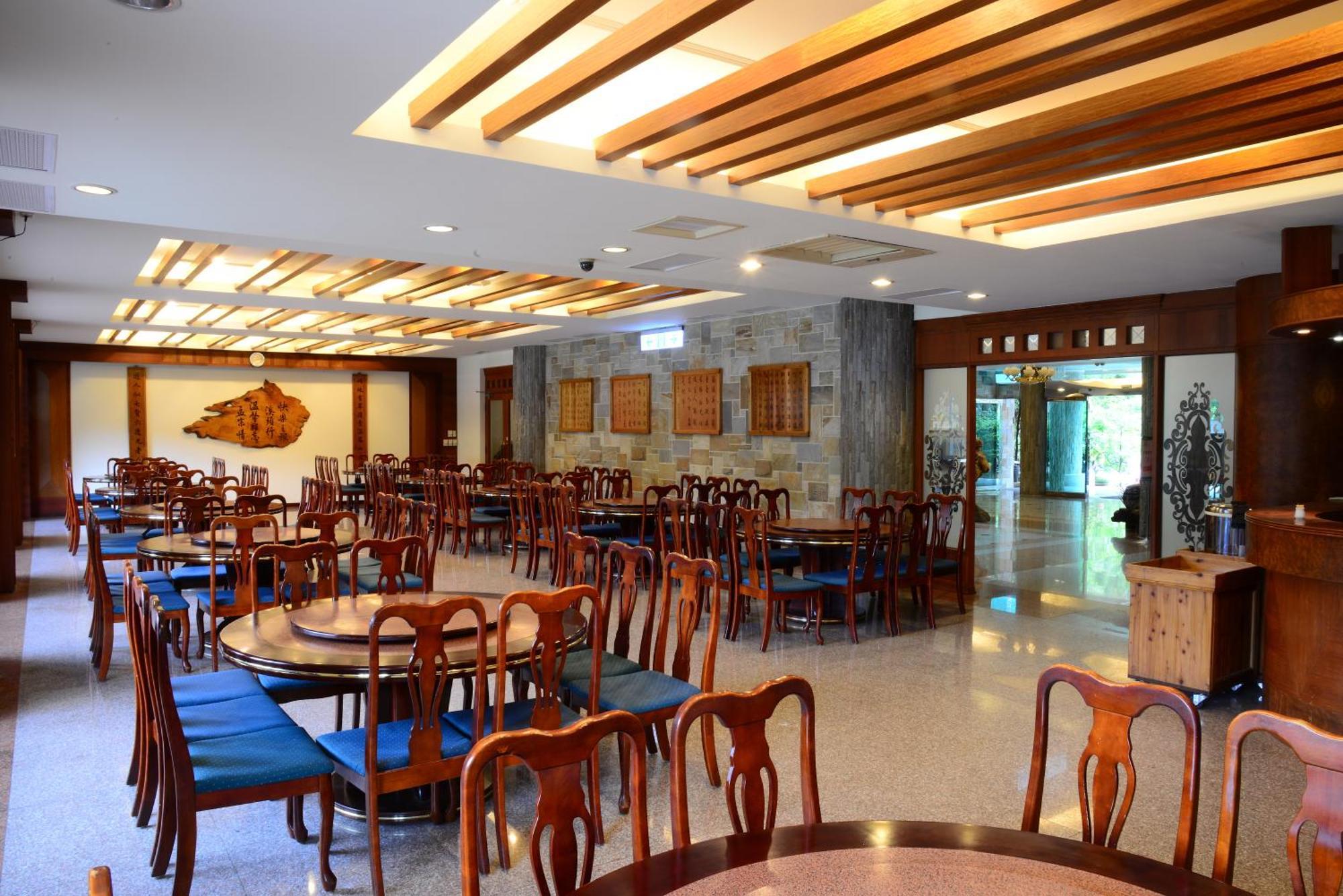 Ginkgo Hotel Lugu Bagian luar foto