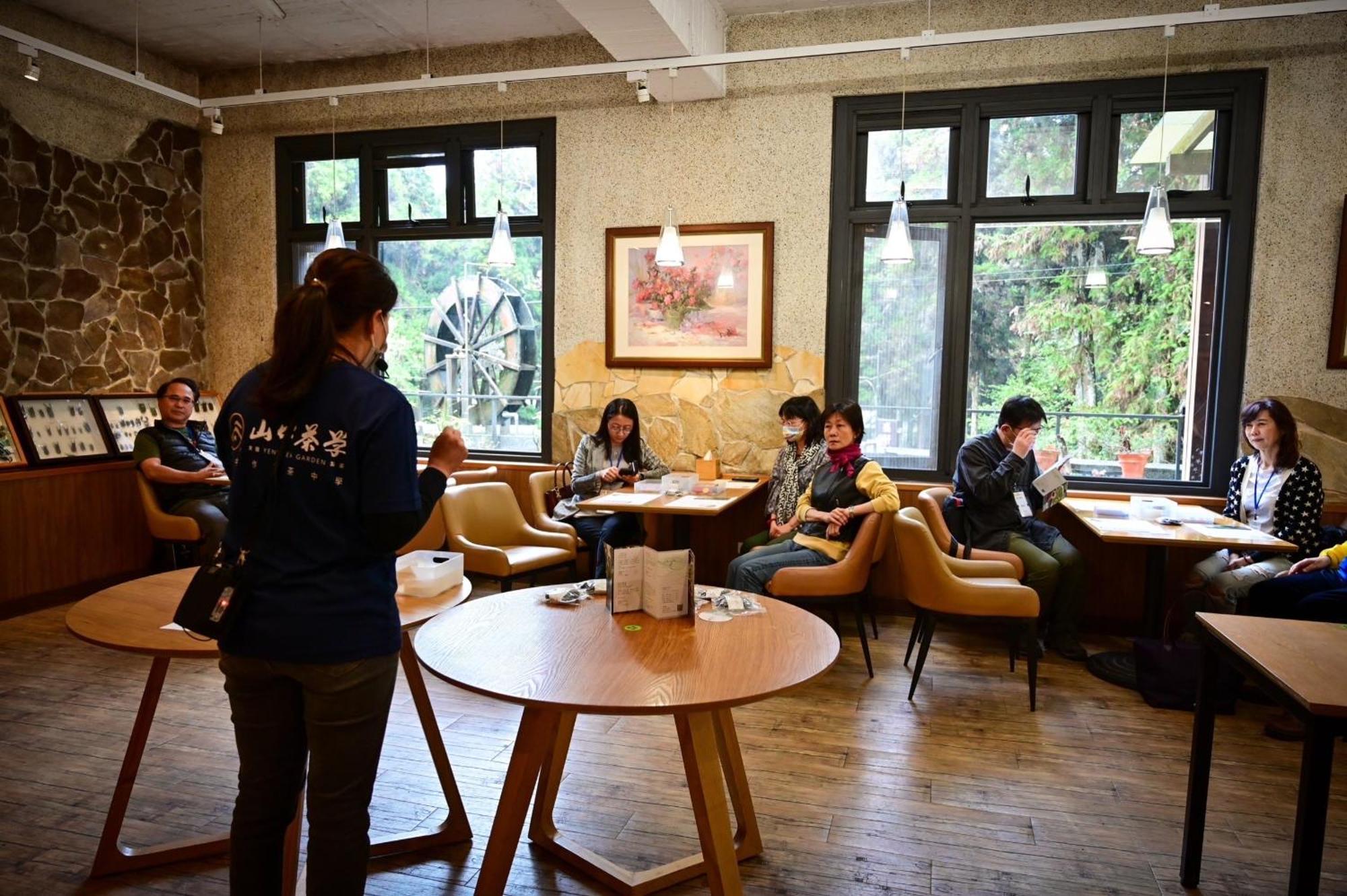 Ginkgo Hotel Lugu Bagian luar foto