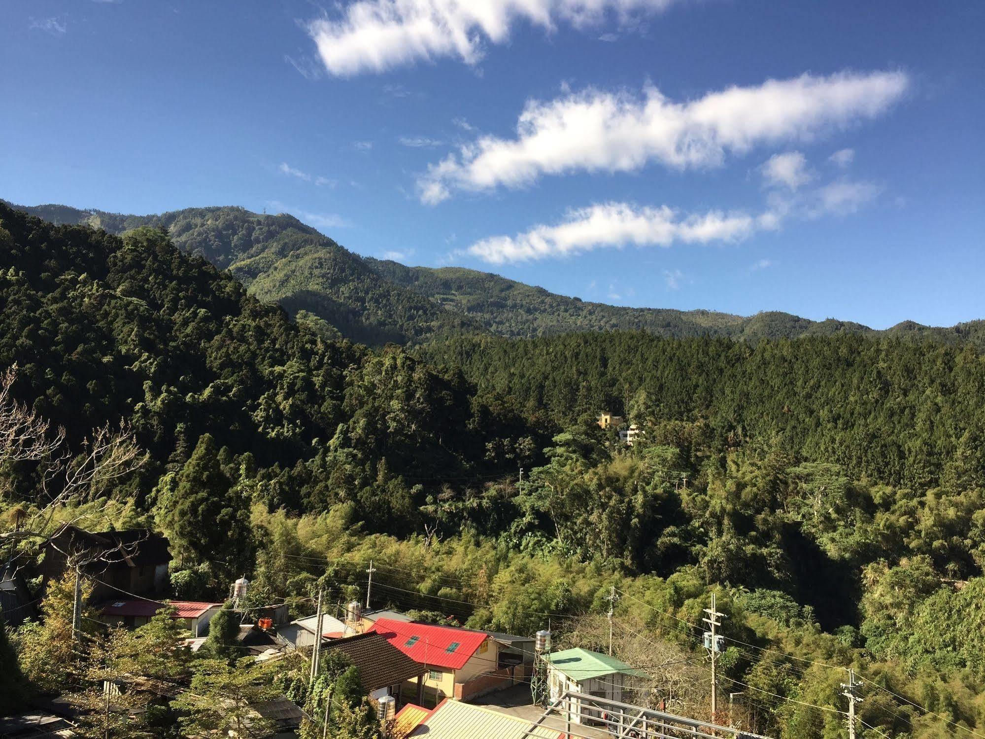 Ginkgo Hotel Lugu Bagian luar foto